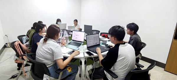 我校全力升級(jí)數(shù)字內(nèi)容制作服務(wù)，構(gòu)建未來教學(xué)新生態(tài)